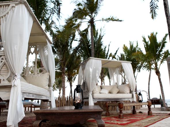 Lion in the Sun Retreat - Beachbed